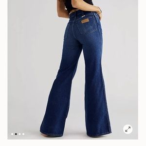 Wrangler Wanderer 28x32